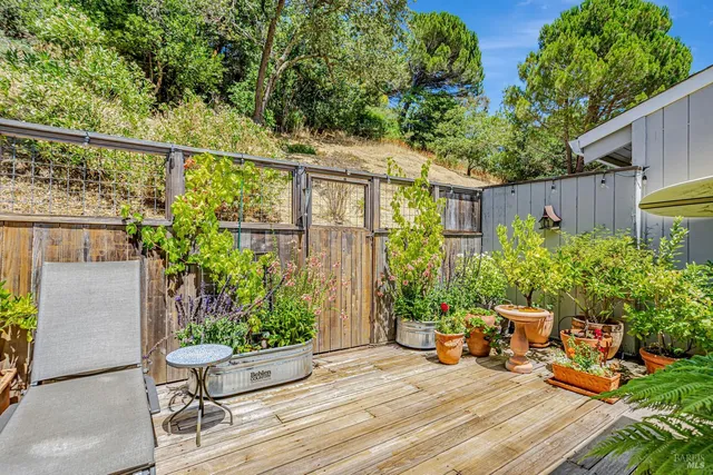 $808,000 | 838 Sir Francis Drake Boulevard, Unit 3, Kentfield, CA 94904