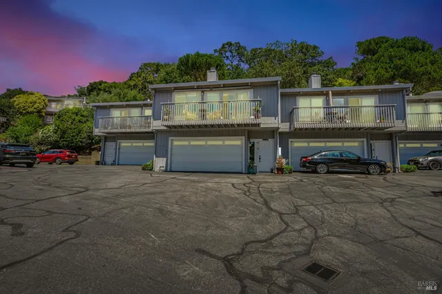 $808,000 | 838 Sir Francis Drake Boulevard, Unit 3, Kentfield, CA 94904