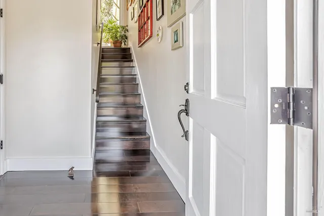 $808,000 | 838 Sir Francis Drake Boulevard, Unit 3, Kentfield, CA 94904