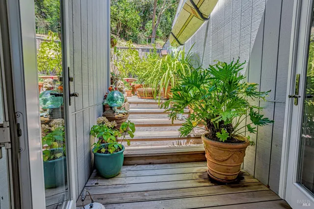 $808,000 | 838 Sir Francis Drake Boulevard, Unit 3, Kentfield, CA 94904