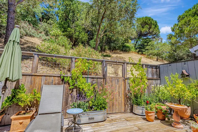 $808,000 | 838 Sir Francis Drake Boulevard, Unit 3, Kentfield, CA 94904