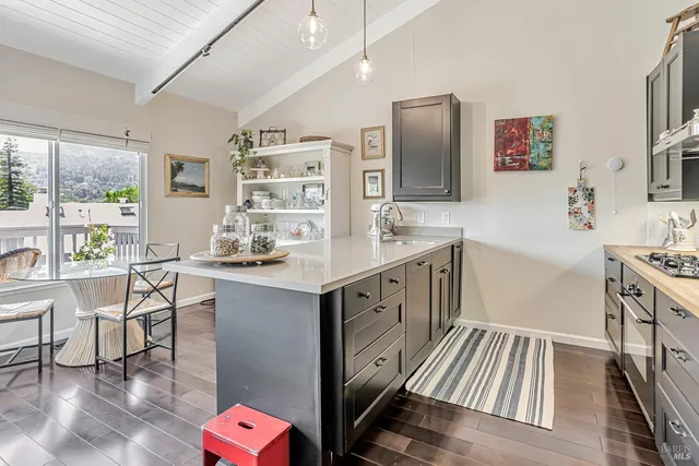 $808,000 | 838 Sir Francis Drake Boulevard, Unit 3, Kentfield, CA 94904