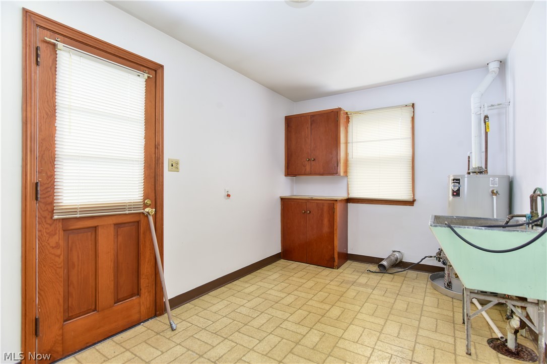 798 Ewing Road Youngstown, OH 44512 - Photo 12 of 22 Gallery Image 12