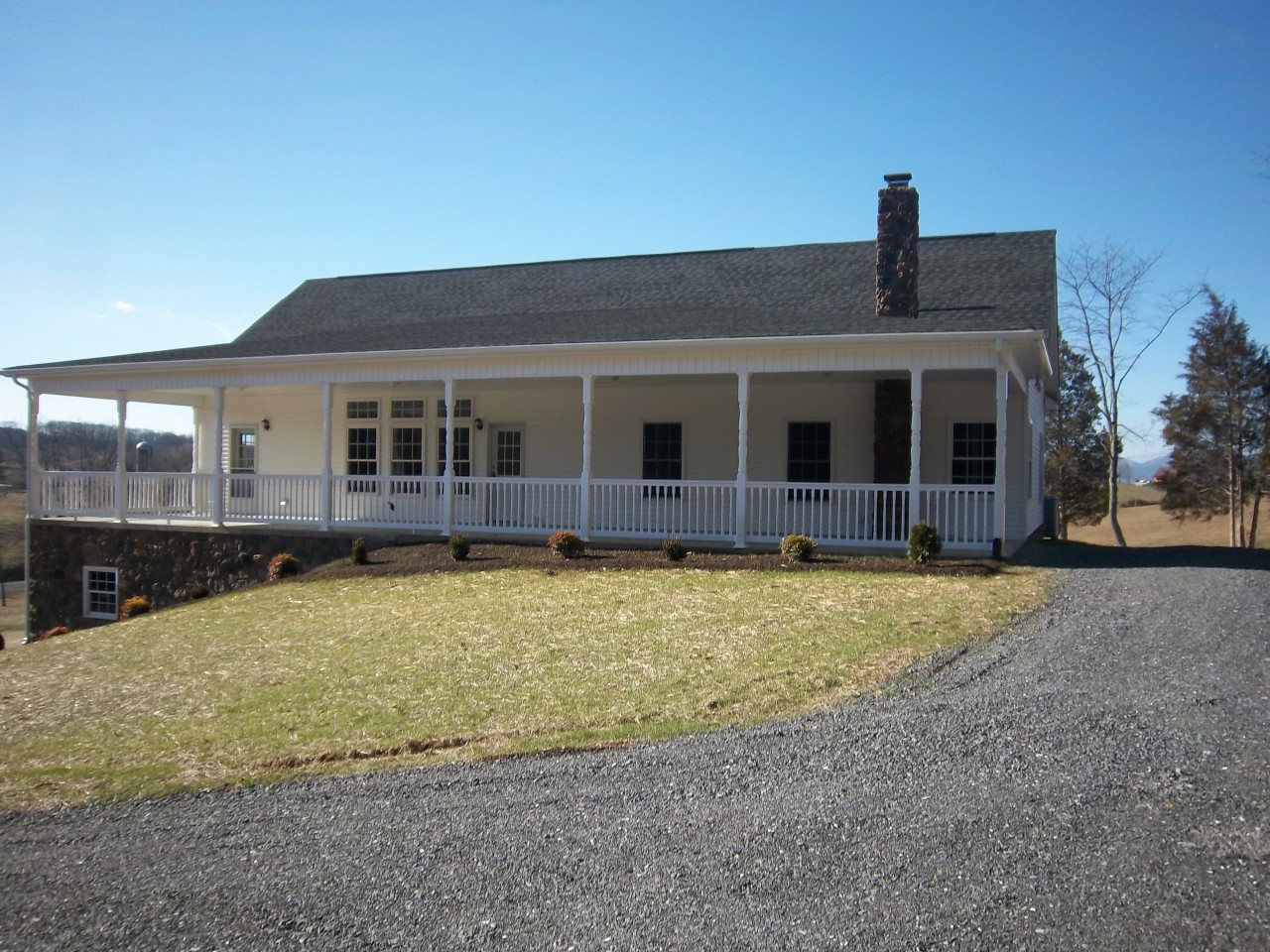 2265 Timber Ridge Buchanan, VA 24066 - Photo 2 of 14 Back
