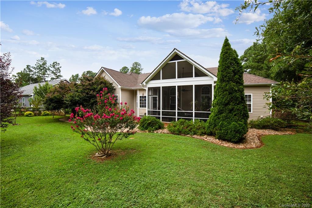 1537 Forest Ridge Drive Stanley, NC 28164 - Photo 4 of 29 Gallery Image 4