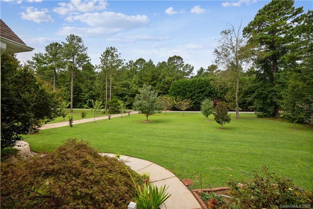 1537 Forest Ridge Drive Stanley, NC 28164 - Photo 6 of 29 Gallery Image 6