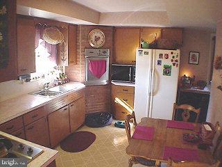 1730 Valley Forge Road Lancaster, PA 17603 - Photo 5 of 6 Gallery Image 5