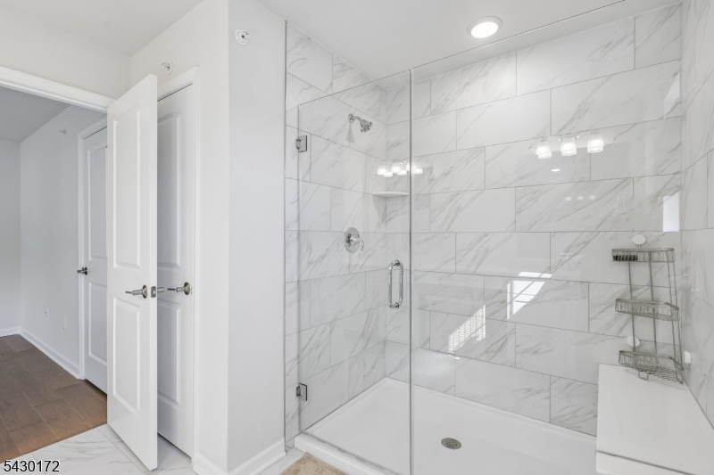 1 Periwinkle Lane Warren, NJ 07059 - Photo 17 of 31