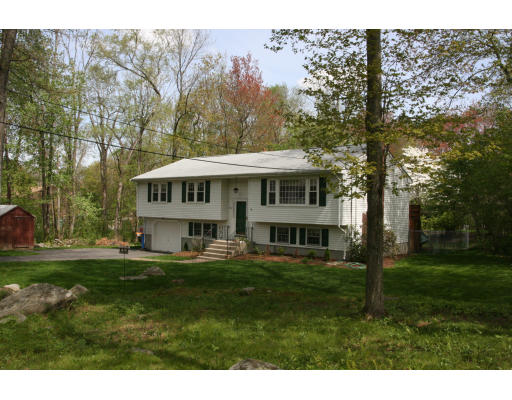 17 Whitewood Road Milford, MA 01757 - Photo 1 of 23 Gallery Image 1