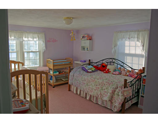 17 Whitewood Road Milford, MA 01757 - Photo 14 of 23 Gallery Image 14