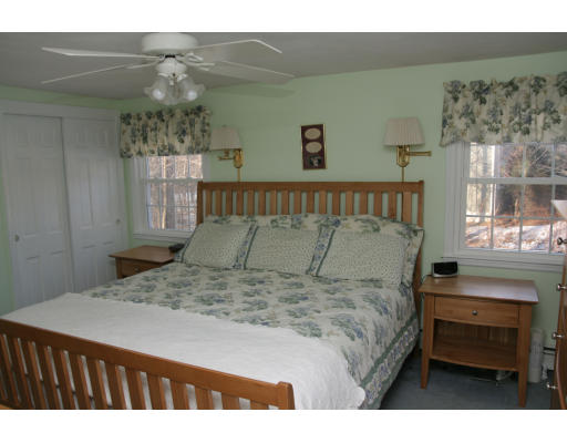 17 Whitewood Road Milford, MA 01757 - Photo 16 of 23 Gallery Image 16