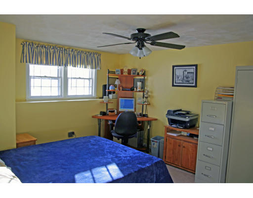 17 Whitewood Road Milford, MA 01757 - Photo 18 of 23 Gallery Image 18