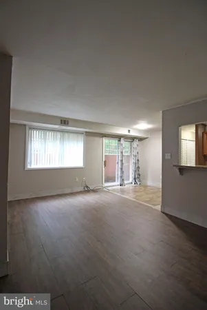 $1,550 | 17 Water Street, Unit 30, Gaithersburg, MD 20877