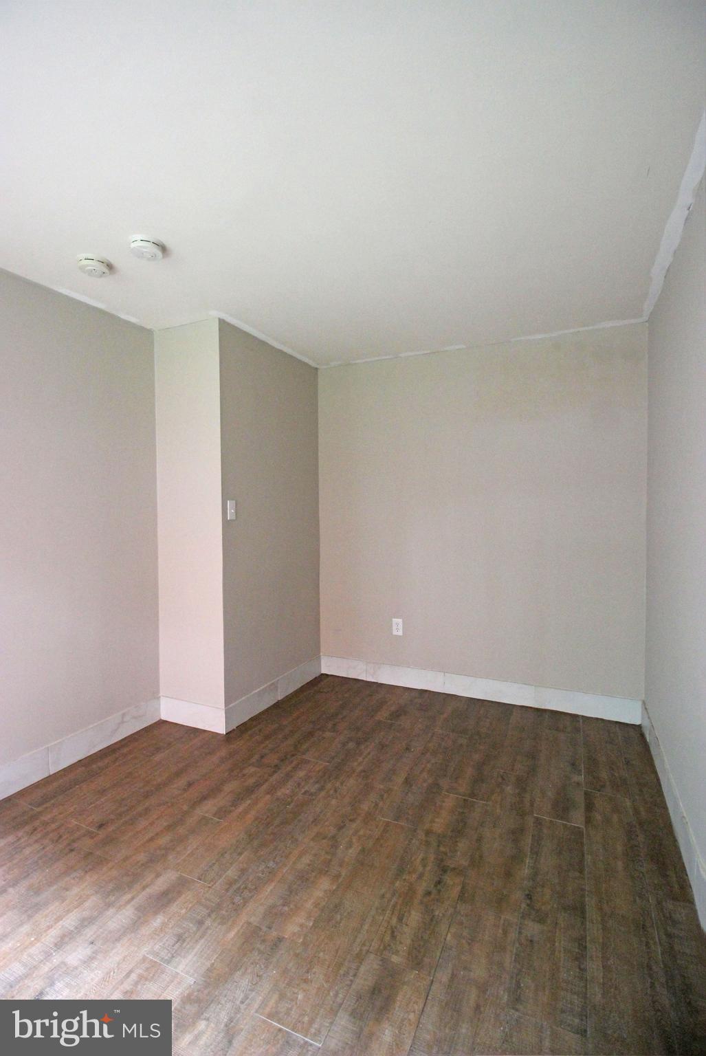 17 Water Street, Unit 30 Gaithersburg, MD 20877 - Photo 7 of 18 a view of an empty room