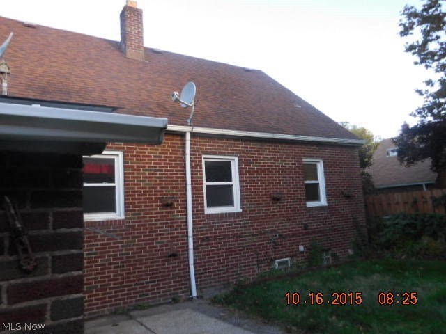 1115 Villaview Road Cleveland, OH 44119 - Photo 2 of 10 Gallery Image 2