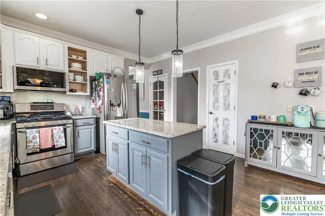 $599,900 | 585 Adams Street, Easton, PA 18040