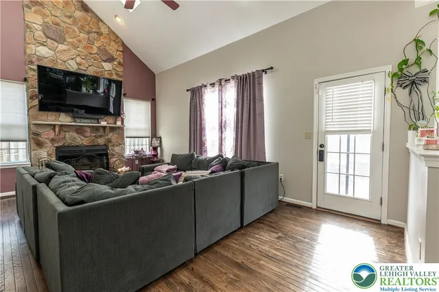 $599,900 | 585 Adams Street, Easton, PA 18040