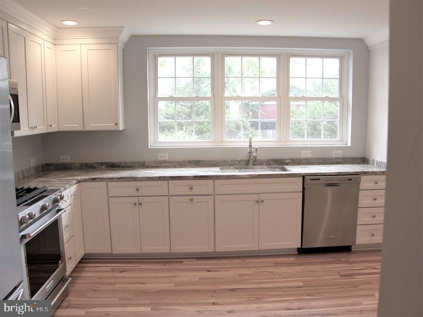 5919 Williamsburg Road Alexandria, VA 22303 - Photo 7 of 40