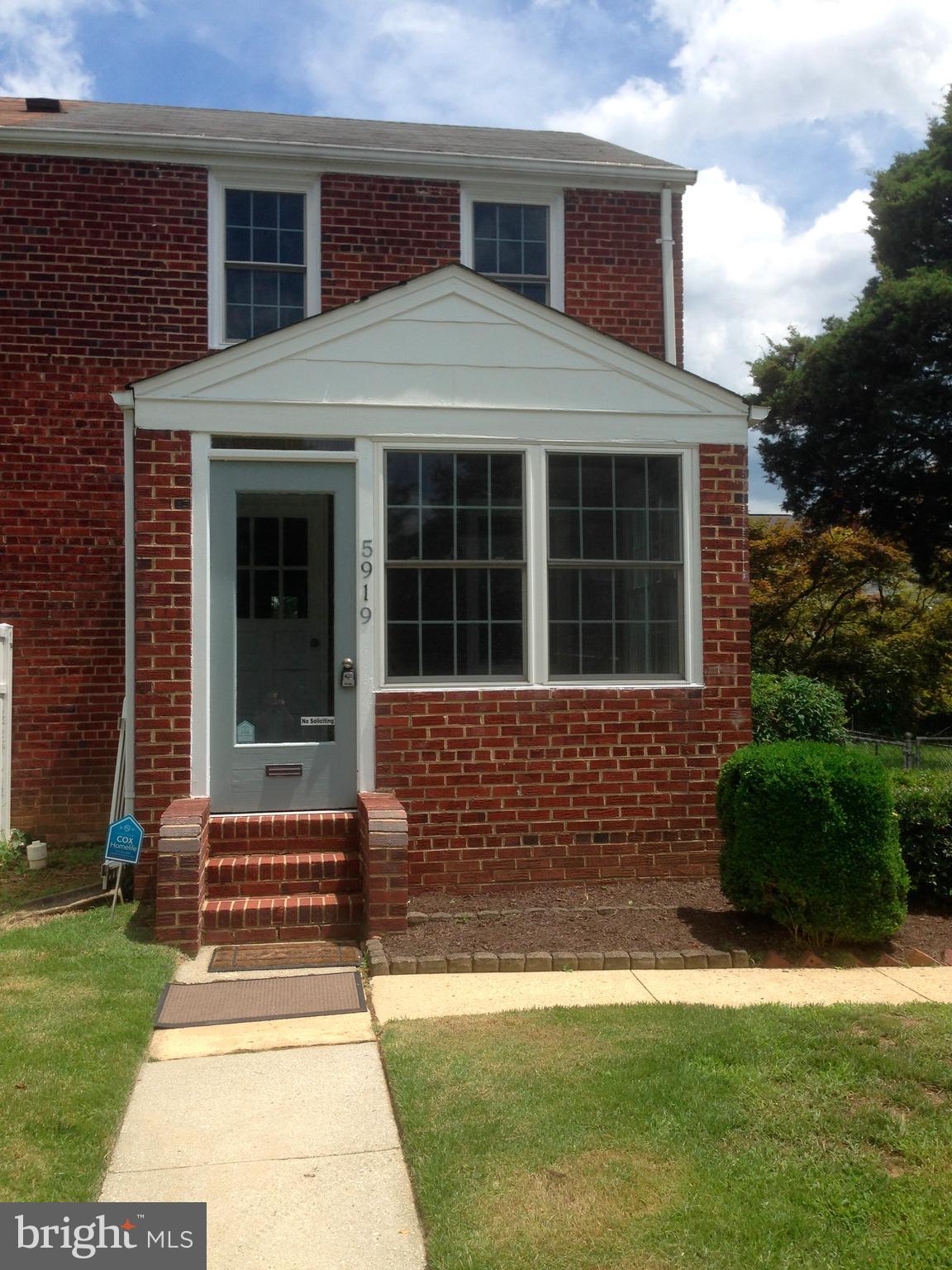 5919 Williamsburg Road Alexandria, VA 22303 - Photo 10 of 40
