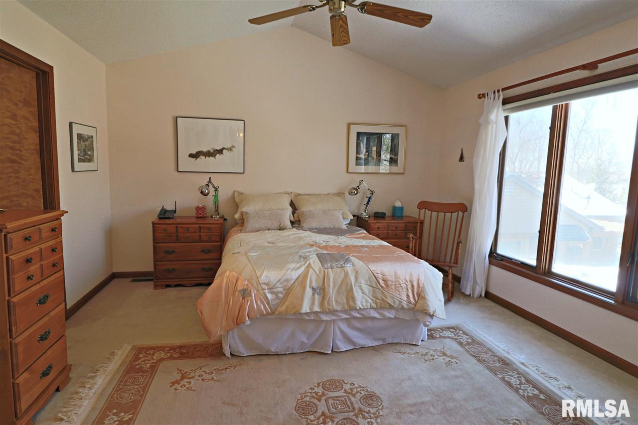 9198 North Picture Ridge Road Peoria, IL 61615 - Photo 15 of 26 Gallery Image 15