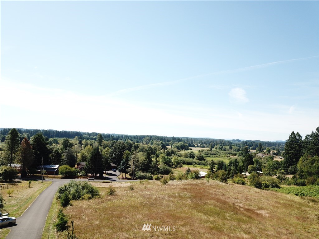 229 Taylor Road South Chehalis, WA 98532 - Photo 4 of 16 an outdoor space with patio