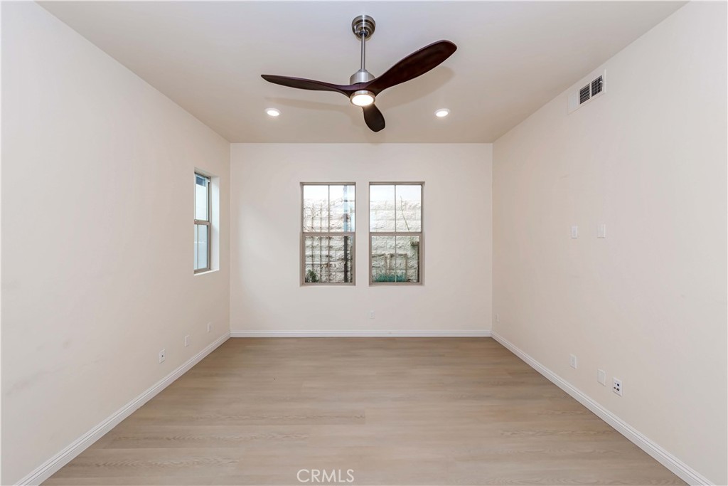 191 Frame Irvine, CA 92618 - Photo 16 of 38