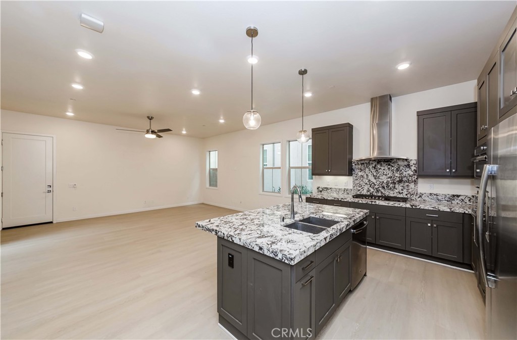 191 Frame Irvine, CA 92618 - Photo 23 of 38