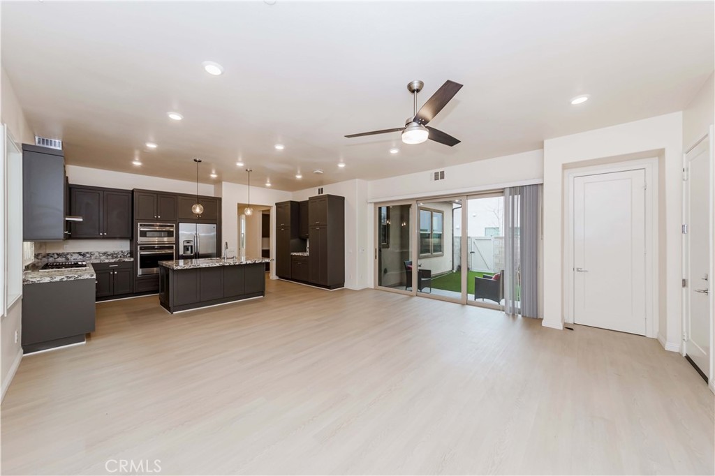 191 Frame Irvine, CA 92618 - Photo 29 of 38