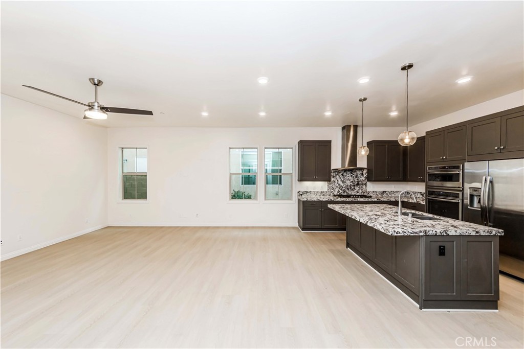 191 Frame Irvine, CA 92618 - Photo 34 of 38