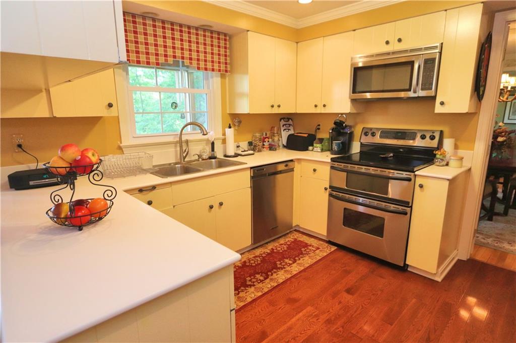 645 Harrogate Road Pittsburgh, PA 15241 - Photo 8 of 25 Gallery Image 8