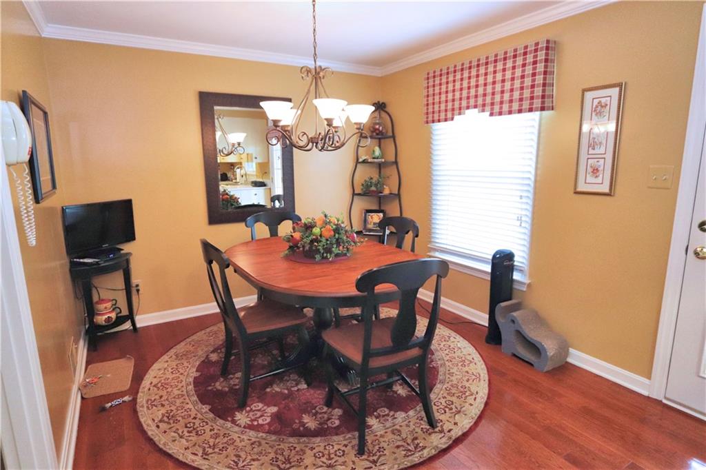 645 Harrogate Road Pittsburgh, PA 15241 - Photo 9 of 25 Gallery Image 9
