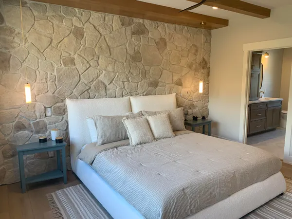 $850,000 | 400 Sabine Drive, Unit 8, Muskegon, MI 49442