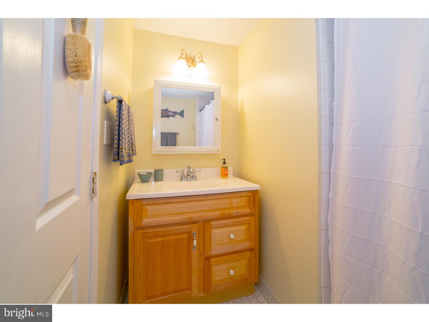2206 Rittenhouse Square Philadelphia, PA 19103 - Photo 17 of 25 Gallery Image 17