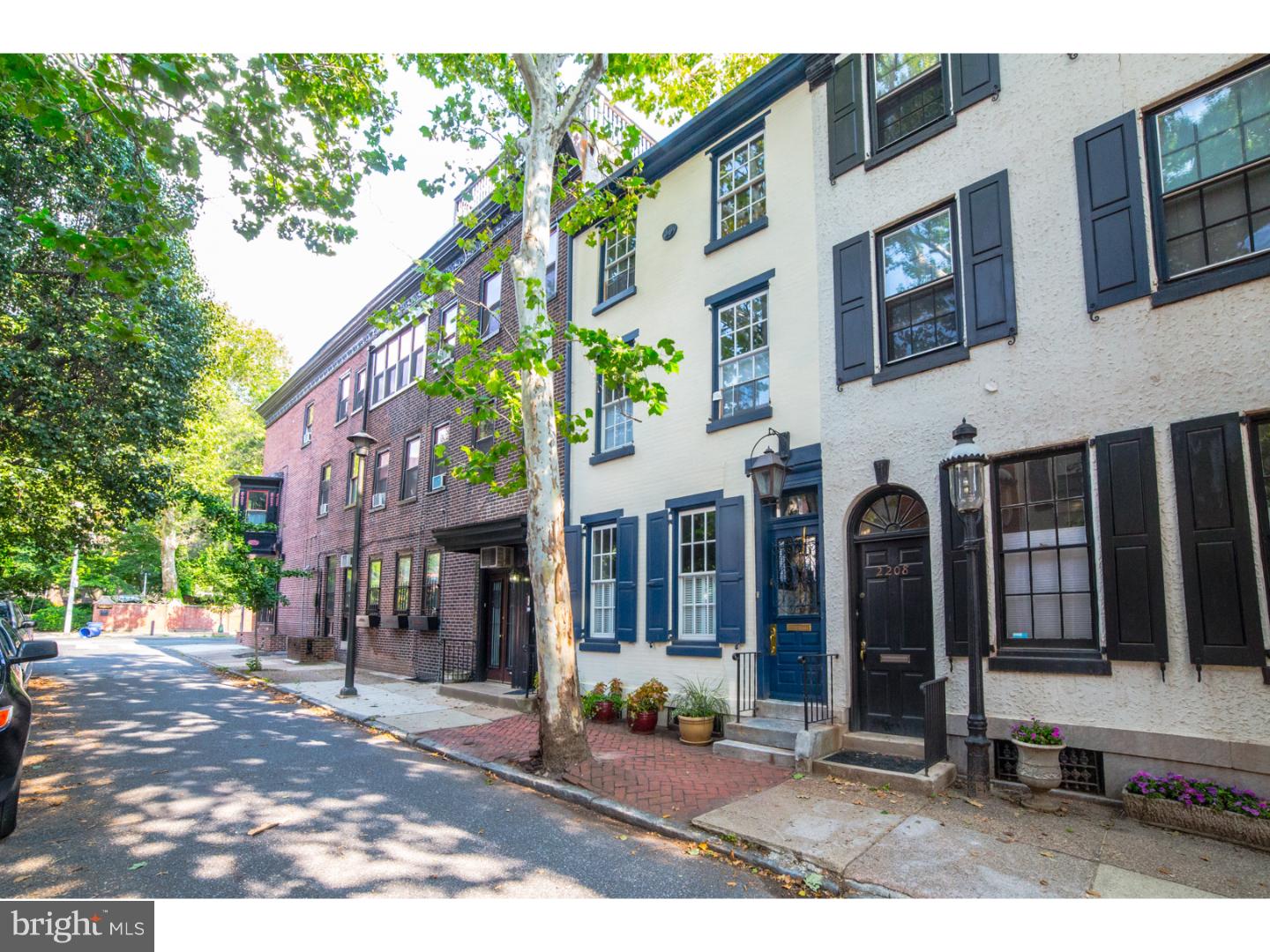 2206 Rittenhouse Square Philadelphia, PA 19103 - Photo 6 of 25 Gallery Image 6