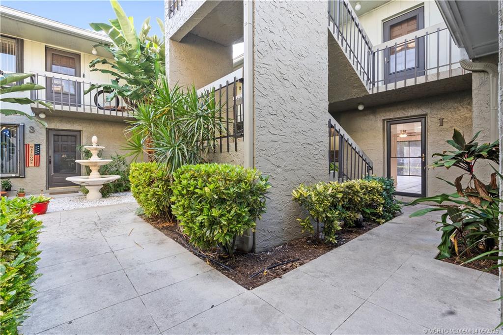 800 Northwest Fork Road, Unit 91 Stuart, FL 34994 - Photo 3 of 37
