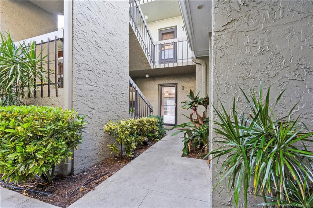 800 Northwest Fork Road, Unit 91 Stuart, FL 34994 - Photo 10 of 37