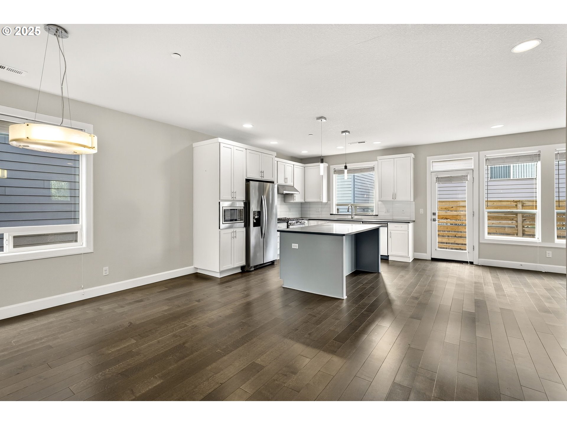 7830 Southeast Boise Court Portland, OR 97206 - Photo 18 of 48