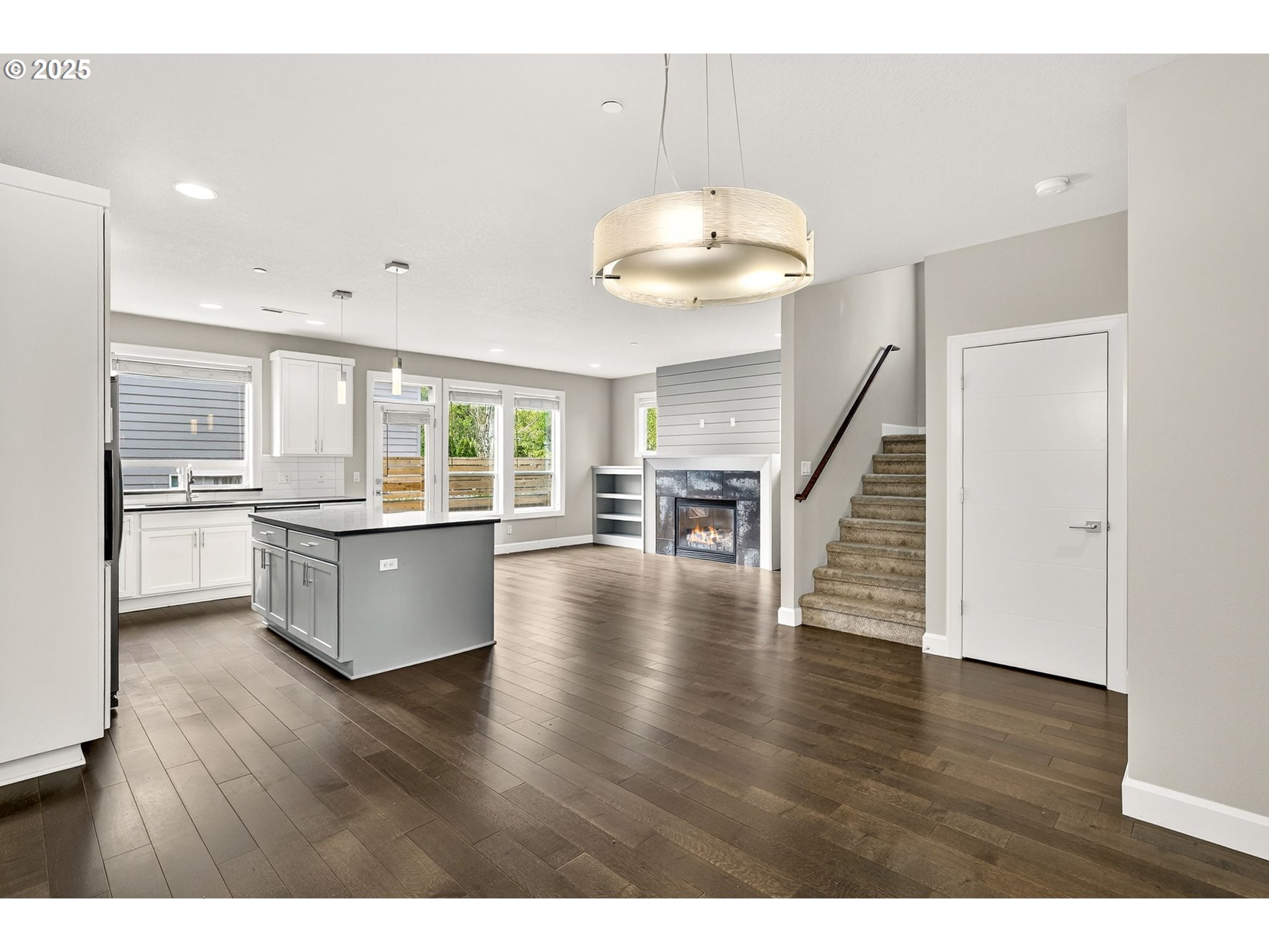 7830 Southeast Boise Court Portland, OR 97206 - Photo 19 of 48 a view of kitchen with sink and wooden floor
