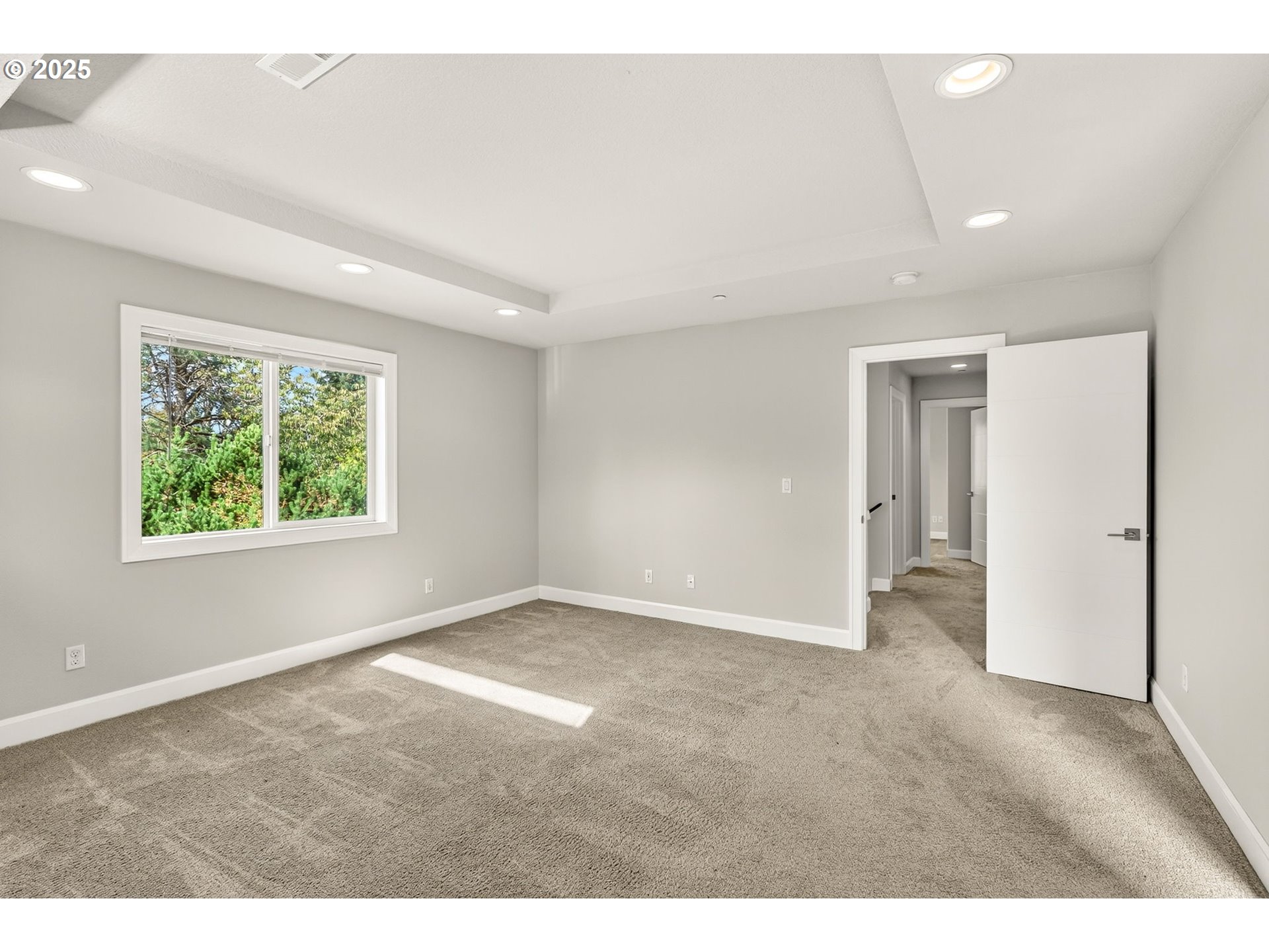 7830 Southeast Boise Court Portland, OR 97206 - Photo 35 of 48 a view of an empty room with a window