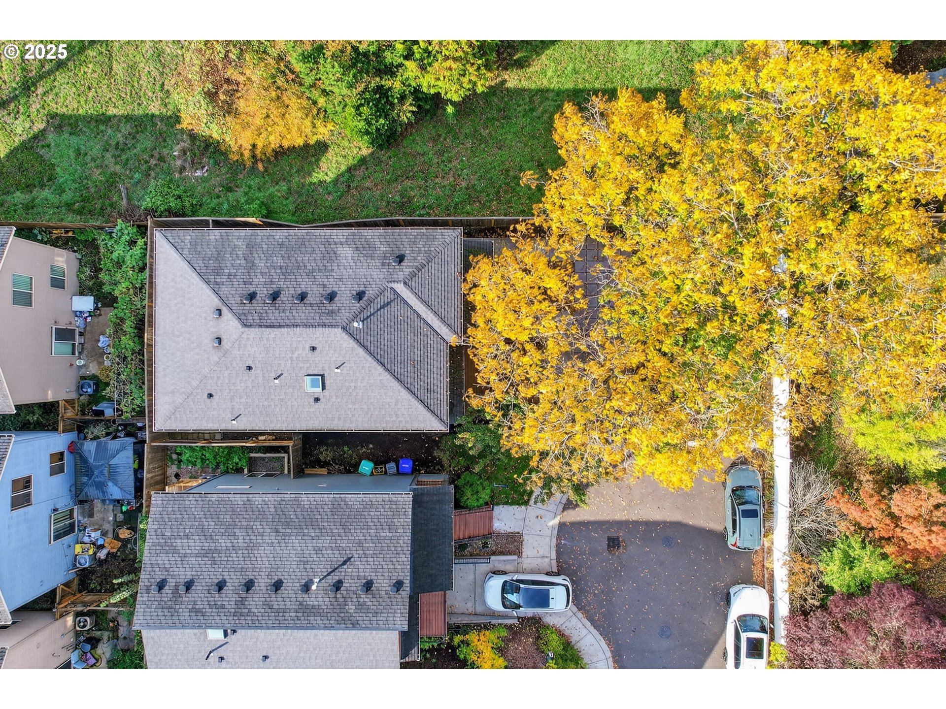 7830 Southeast Boise Court Portland, OR 97206 - Photo 44 of 48 an aerial view of a house with a yard