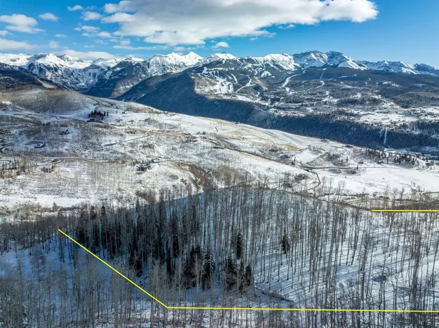 a view of sky from balcony