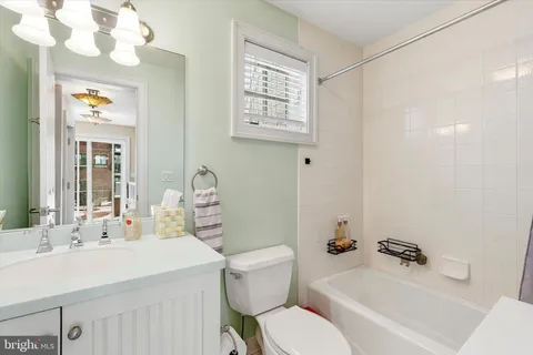 $1,895,000 | 212 Gaskill Street, Philadelphia, PA 19147