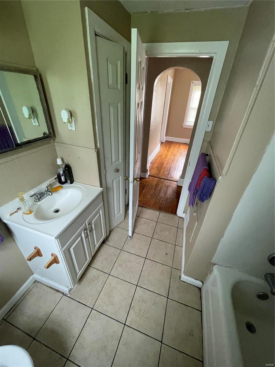 3403 Wismer Road St. Ann, MO 63074 - Photo 10 of 26 Gallery Image 10