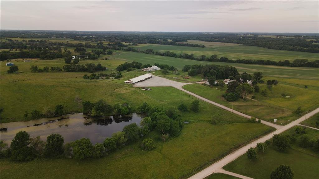 126 Southwest 400th Road Warrensburg, MO 64093 - Photo 3 of 47