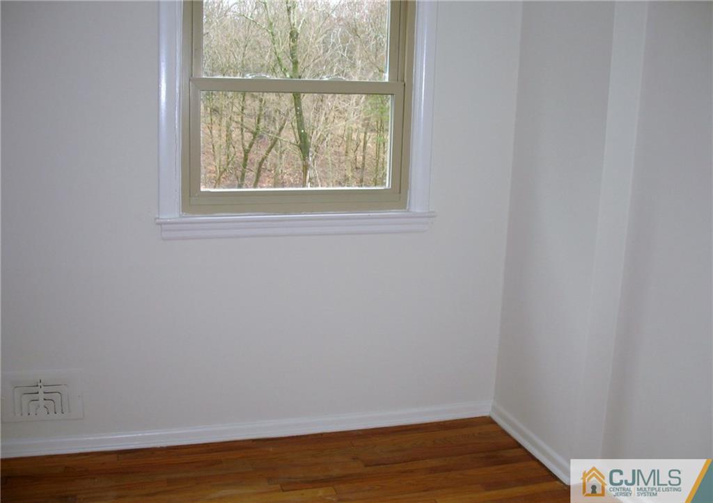 17 Overbrook Road Piscataway, NJ 08854 - Photo 12 of 19 Gallery Image 12