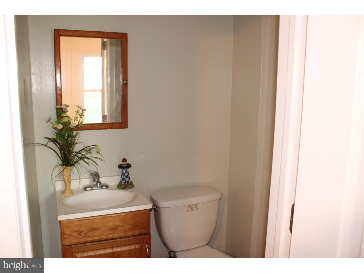 48 Penn Lyle Road Princeton Junction, NJ 08550 - Photo 9 of 22