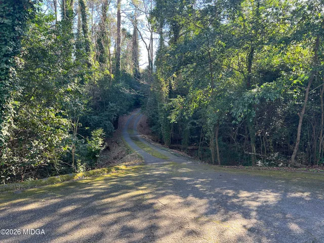 $1,500 | 620 Laverne Place, Macon, GA 31204