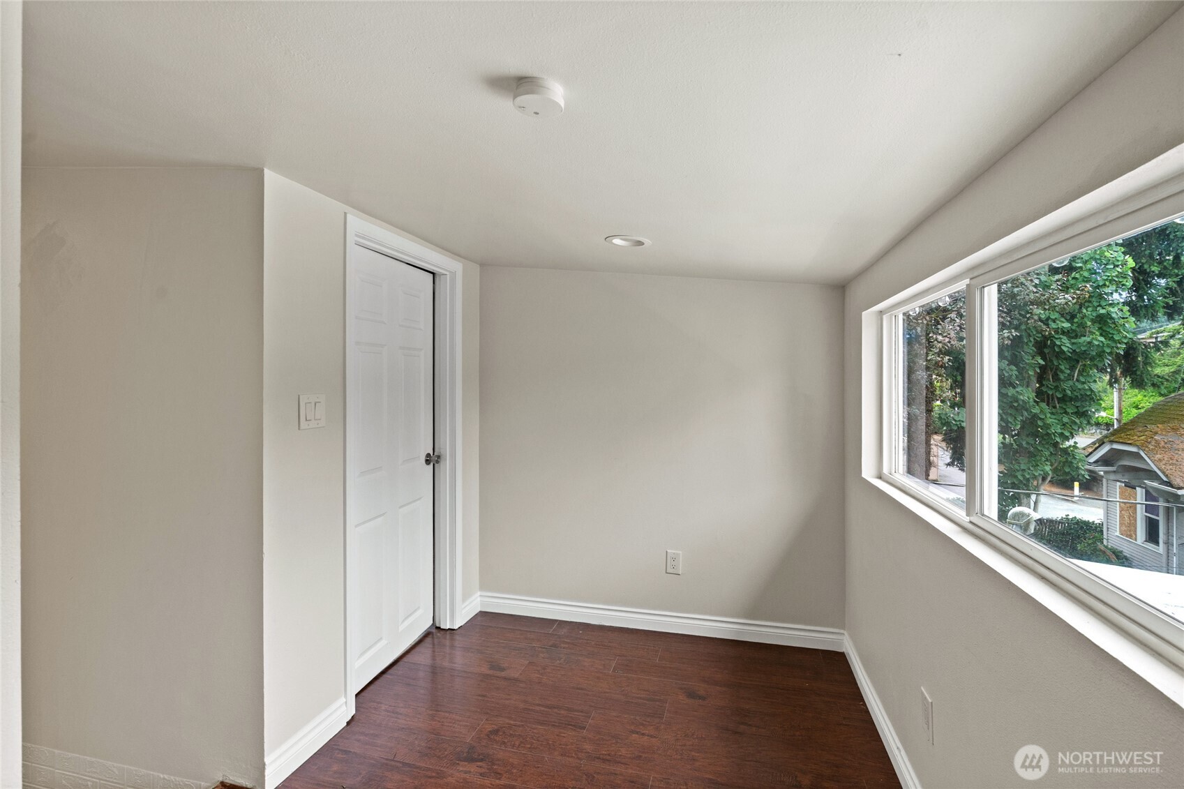 4012 Rucker Avenue Everett, WA 98201 - Photo 12 of 19