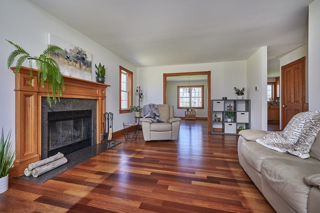 38 Linseed Road Hatfield, MA 01088 - Photo 5 of 42