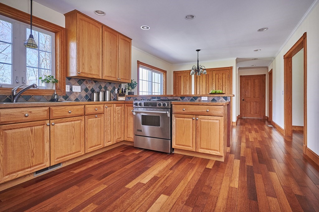 38 Linseed Road Hatfield, MA 01088 - Photo 10 of 42